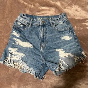 Size 0 American eagle shorts